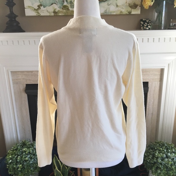 Sag Harbor Long Sleeve Chico Sweater - Size: M - Picture 4 of 7
